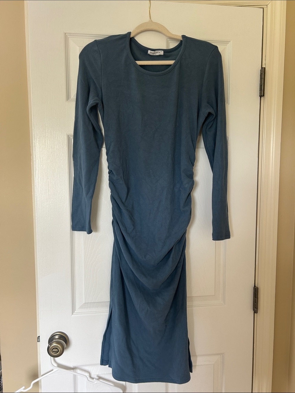 Smallshow Maternity Ruched Midi Dress